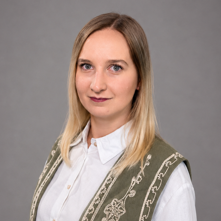 Poland Marta Slowinska-736x737