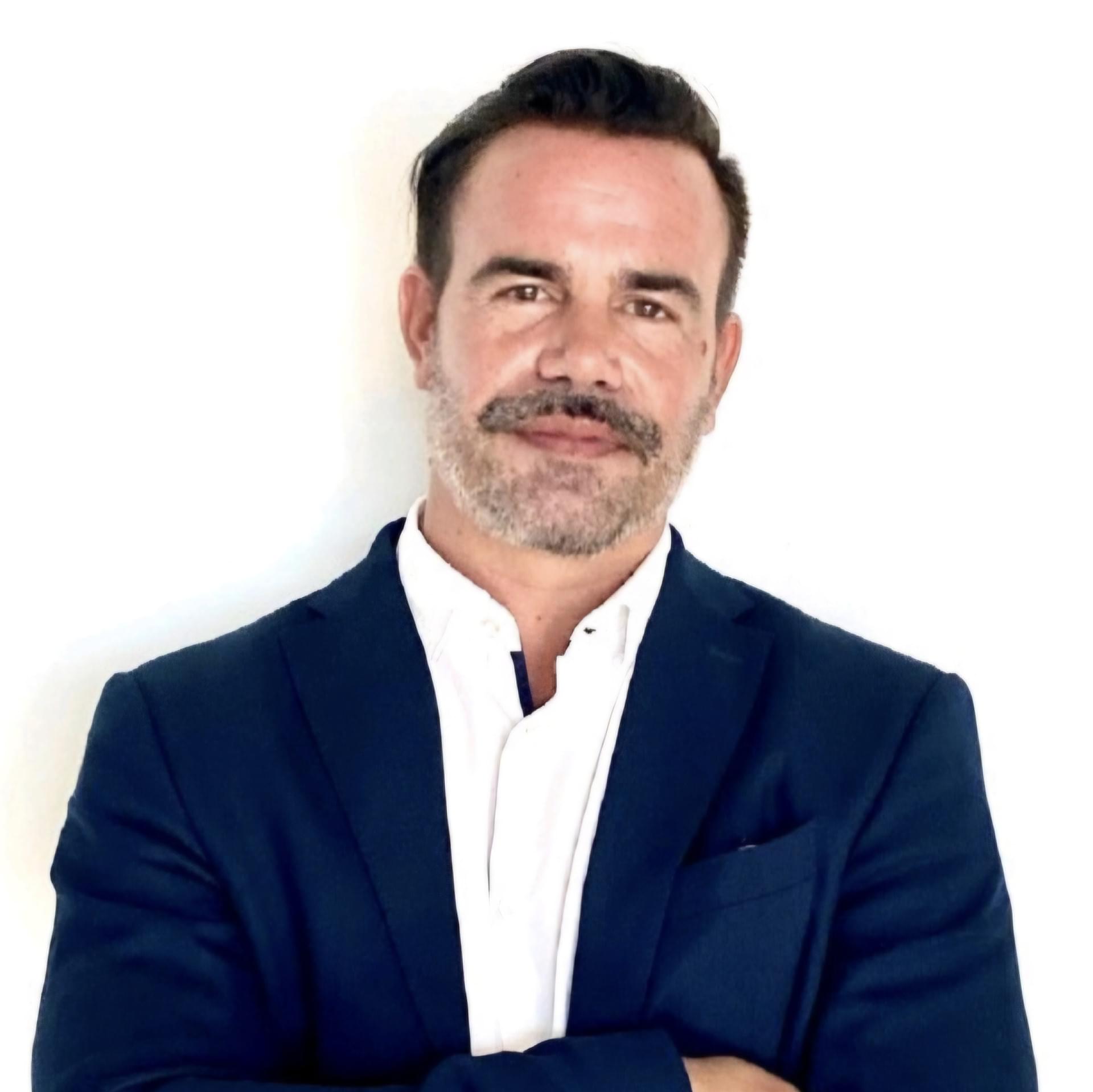 Austria Roman Balog neu-2456x2455